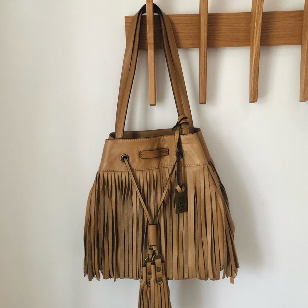 Frye Heidi fringe bucket bag - tan/camel